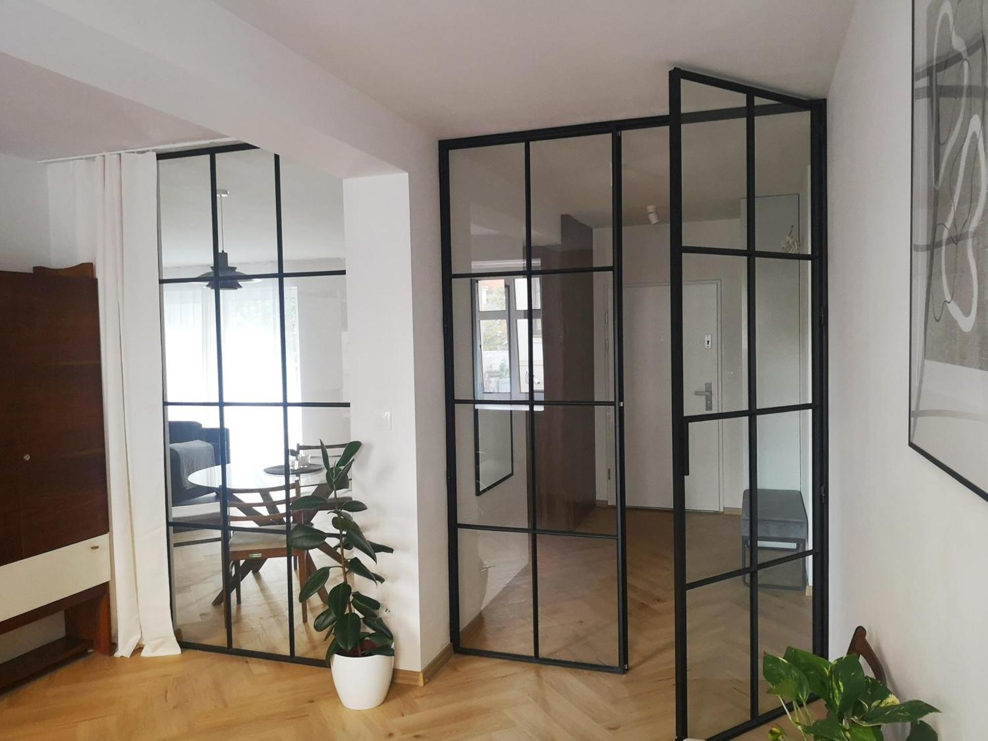 Beautiful New Apt In Old Town Near Train Station - Free Parking 브라티슬라바 외부 사진