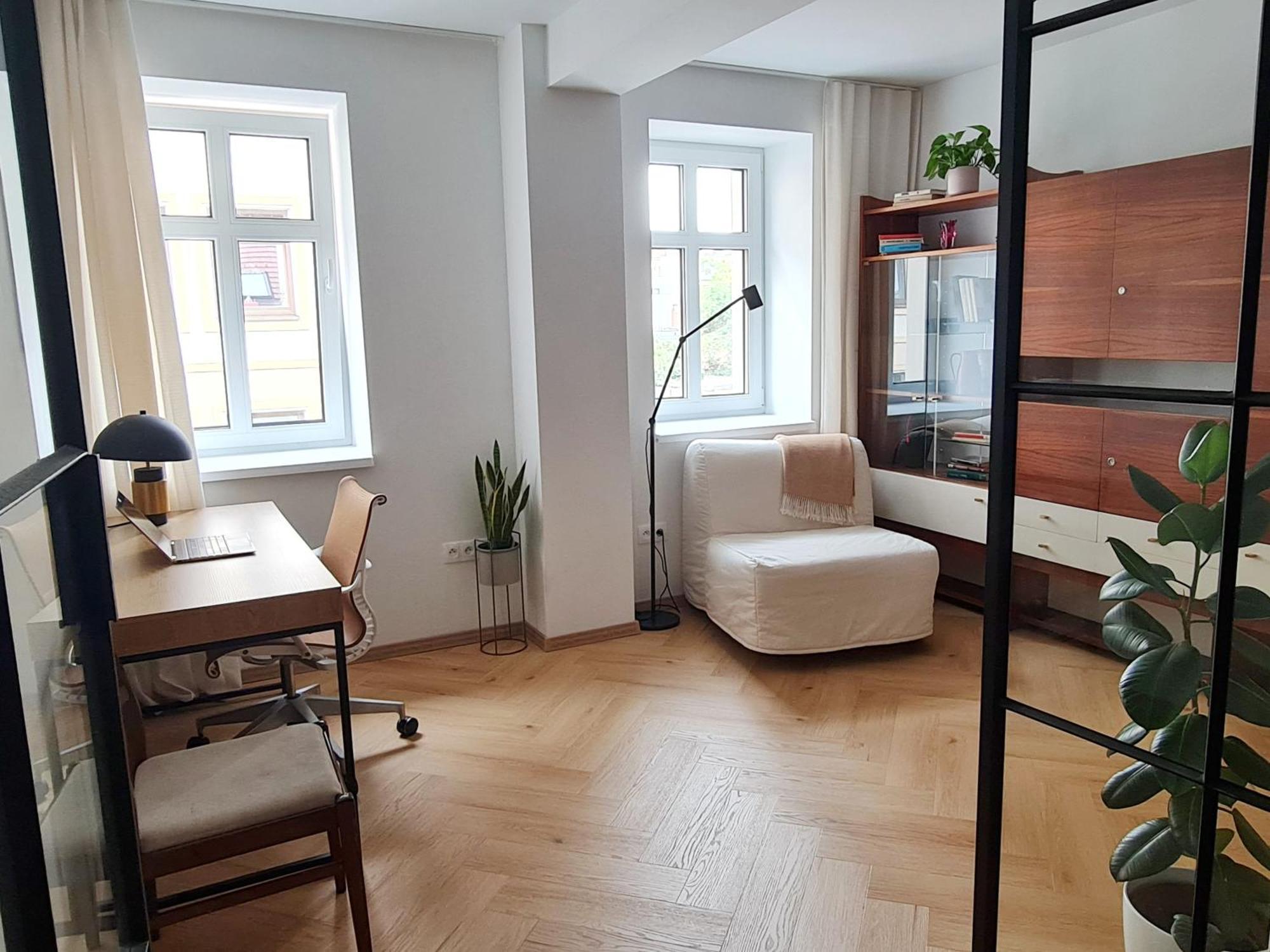 Beautiful New Apt In Old Town Near Train Station - Free Parking 브라티슬라바 외부 사진